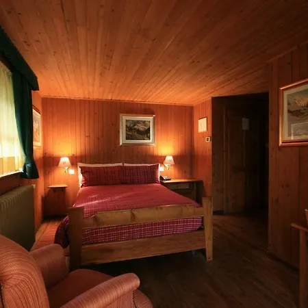 Hotel Anna Maria 3*