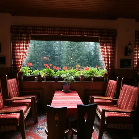 Anna Maria Hotel 3*